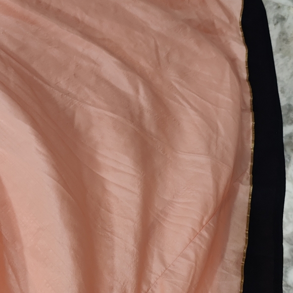 Prettiest long gown - Picture 5 of 7